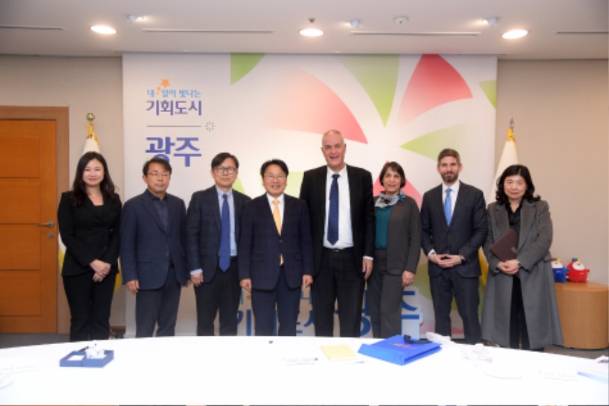 241128 라파엘 하르파즈 주한 이스라엘 대사 접견 090.jpg